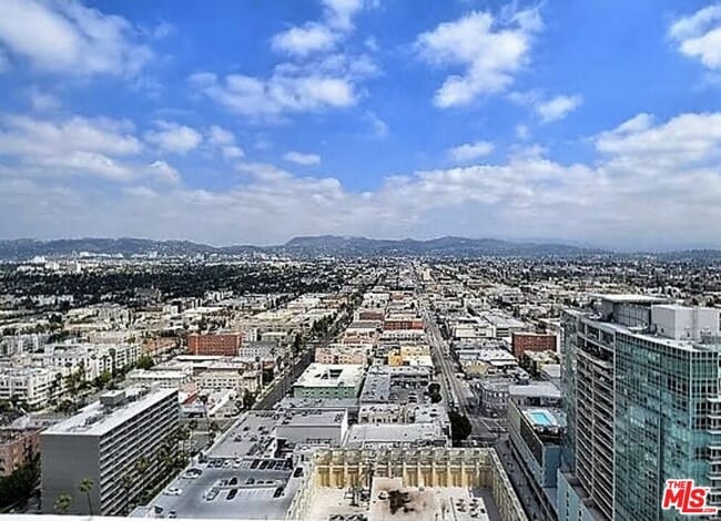 Photo - 3810 Wilshire Blvd Condo Unit 2105