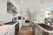 Photo - 3030 Jarvis St