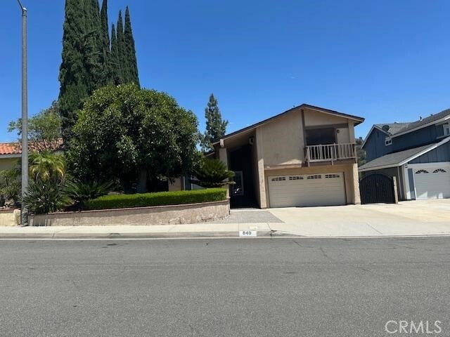 Photo - 840 Bridle Dr House