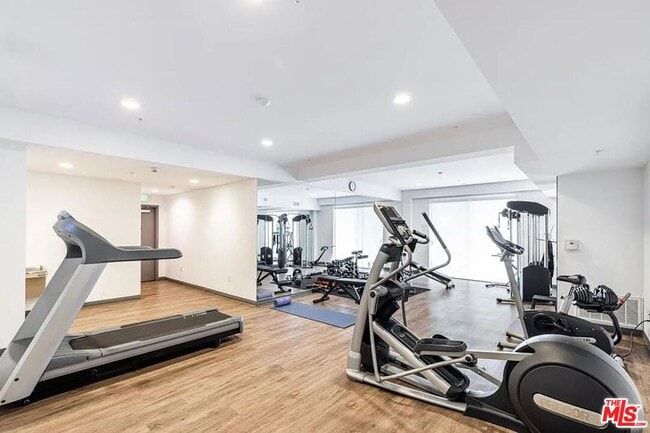 Photo - 1215 S Bedford St Unit 404