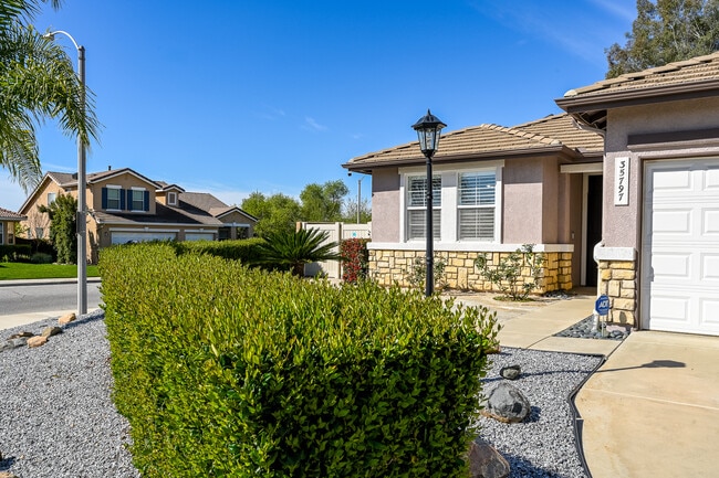 Photo - 35797 Rosedown Ln