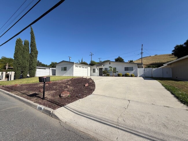 Building Photo - Beautiful 3 Bedroom Home in West Covina