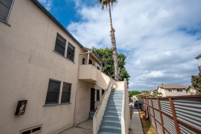 Photo - 4513-4519 Wilson Avenue Unit 4519