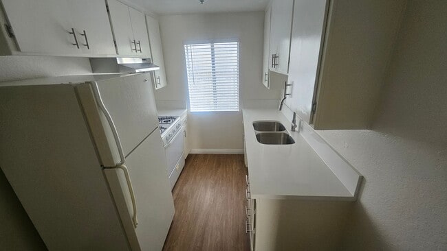 Photo - 18312 Collins St Unit 109