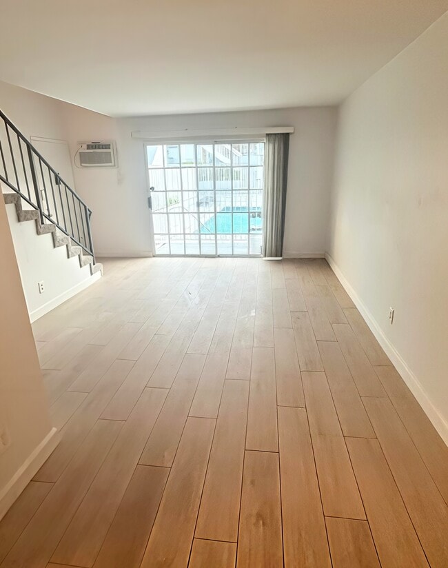 Living Room - 20930 Parthenia St Unit 121