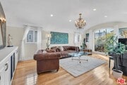 Photo - 326 N Doheny Dr