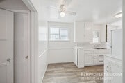 Photo - 1406 N Mansfield Ave Apartment Unit 1408
