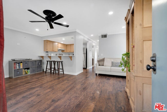 Photo - 18209 Sierra Hwy Unit 115