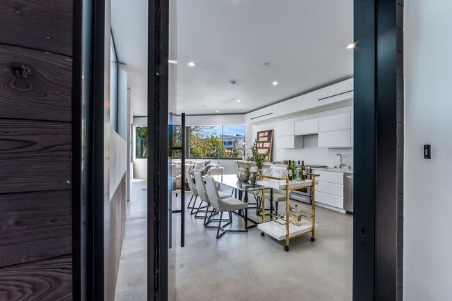 Photo - Hilldale Unit 857