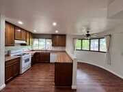 Photo - 1122-1124 N San Gabriel Ave Townhome