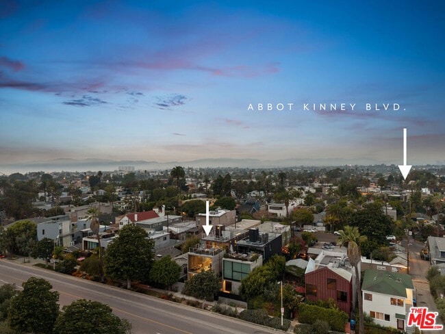 Photo - 533 Grand Blvd