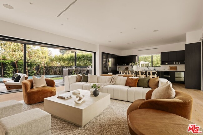 Photo - 5988 W 76th St