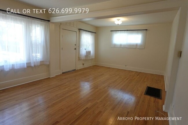 Photo - 6307 Aldama St