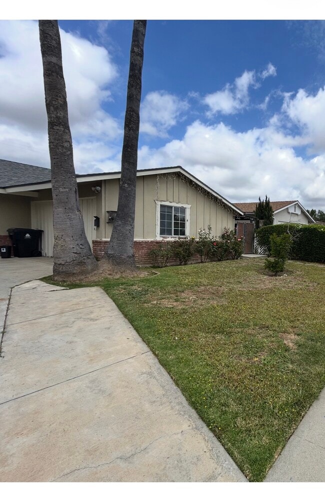 Photo - 7711 Sausalito Ave