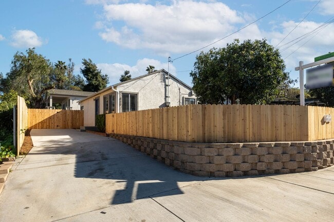 Photo - $1,000 Off First Month's Rent ALMOST NEW 2BD-2BTH HOME!! - WONT LAST