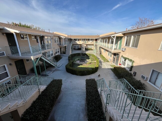 Photo - Victory Plaza Apartments