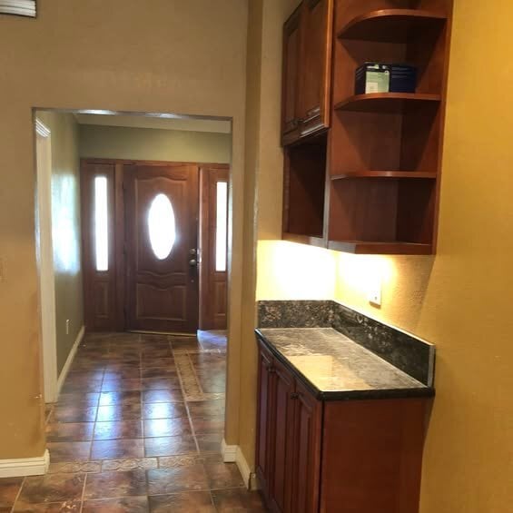 Photo - 738 W 9th St
