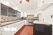 Photo - 6928 Vanscoy Ave