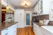 Photo - 1128 W Lewis St House