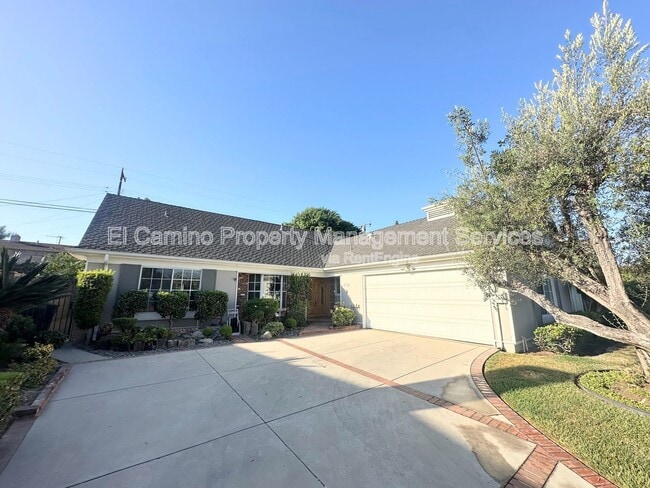 Photo - 750 Vinemead Dr House