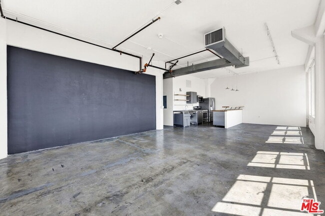 Photo - 315 E 8th St Unit 1102