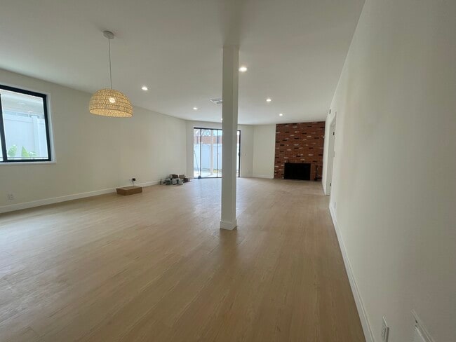 Photo - 11558 Rochester Ave Unit 101