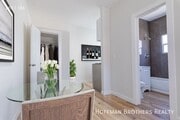 Photo - 915 S Kenmore Ave Unit 305
