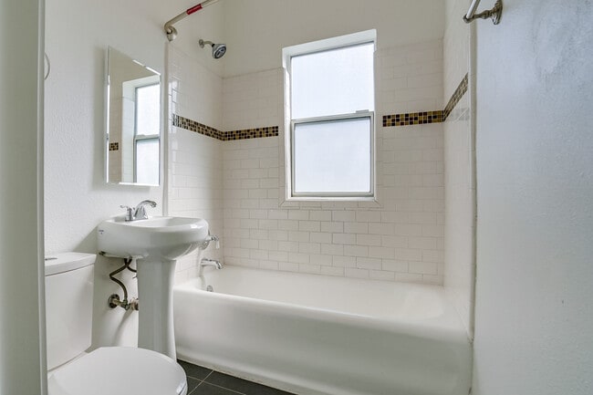 Photo - Westmoreland