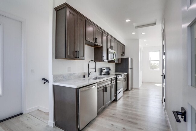 Photo - 4327 Clairemont Dr