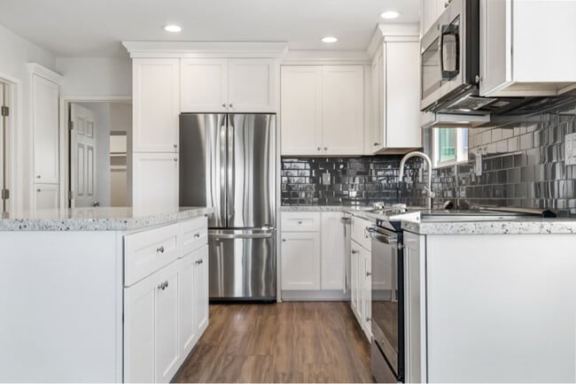 Photo - 2445-47 Newcastle Ave Apartment Unit 2447