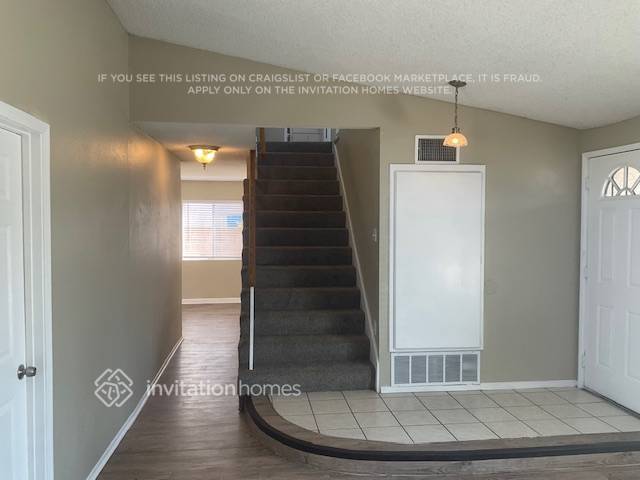 Photo - 8765 Grace St