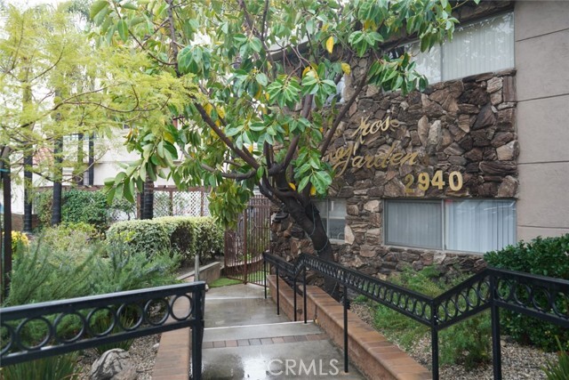 Photo - 2940 Montrose Ave Apartment Unit 3