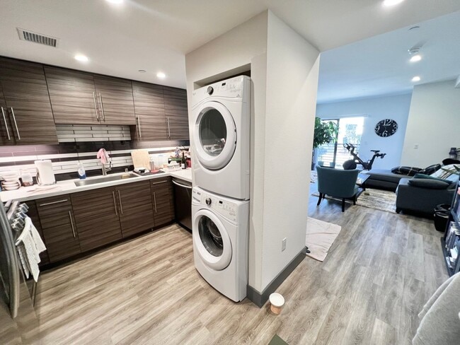 Photo - 3743 Midvale Ave Unit 202