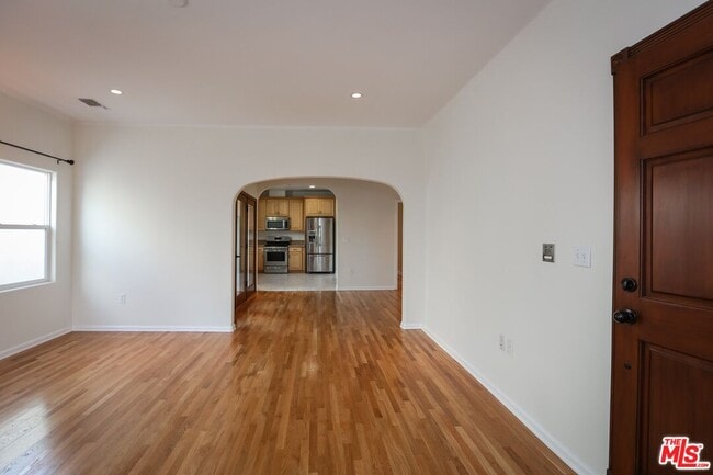 Photo - 806 N Alfred St Unit 3