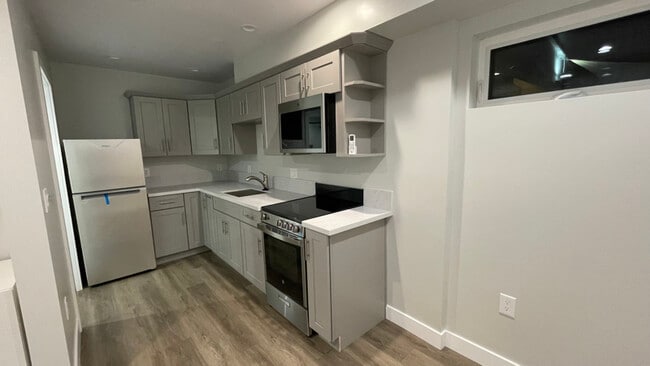 Building Photo - 24414 1/2 Senator Ave