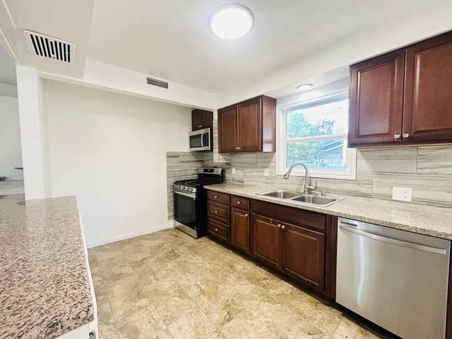 Photo - 7358 Balcom Ave Unit 17750 Valerio