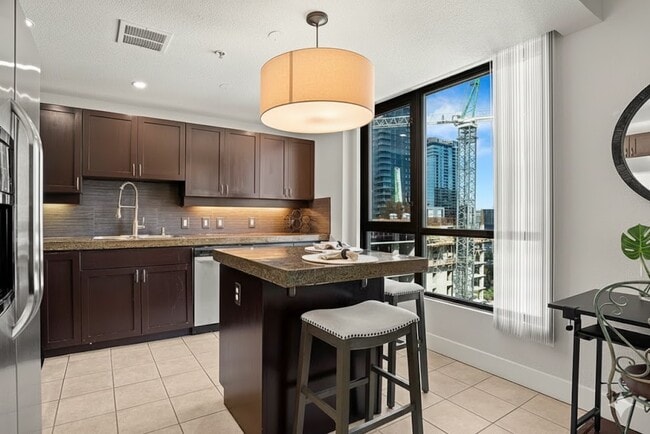 Photo - 1240 India St