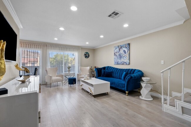 Photo - 121 Sinclair Ave Unit 213