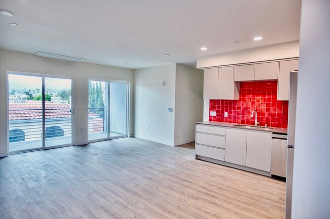 Photo - 14629 W Erwin St