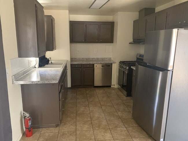Photo - "Charming 3-Bed Oasis in Desert Hot Springs with Granite Touch & Cozy Fireplace!"