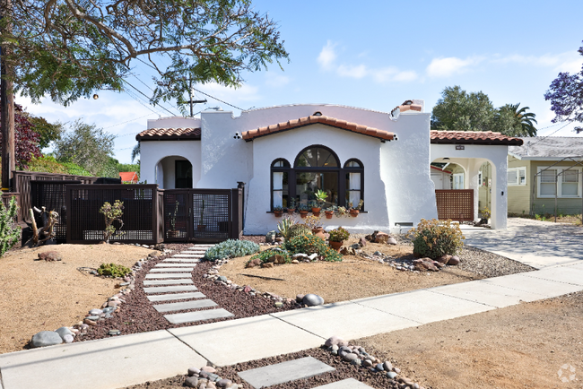 Building Photo - 3407 N Mountain View Dr Rental