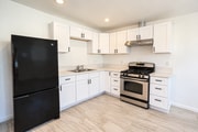 Photo - 223 N B St