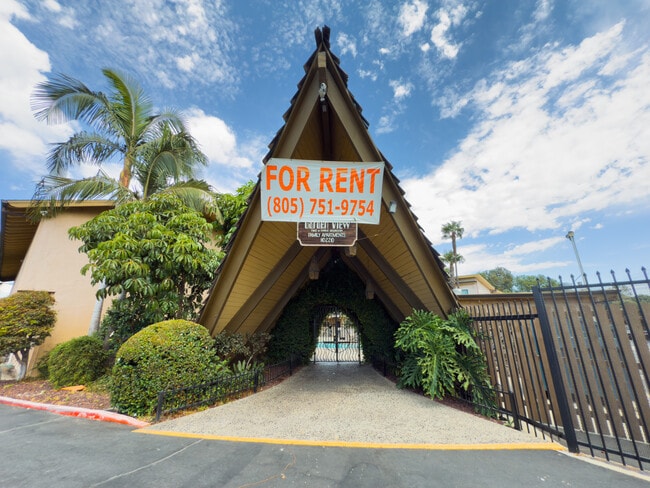 Building Photo - Garden View