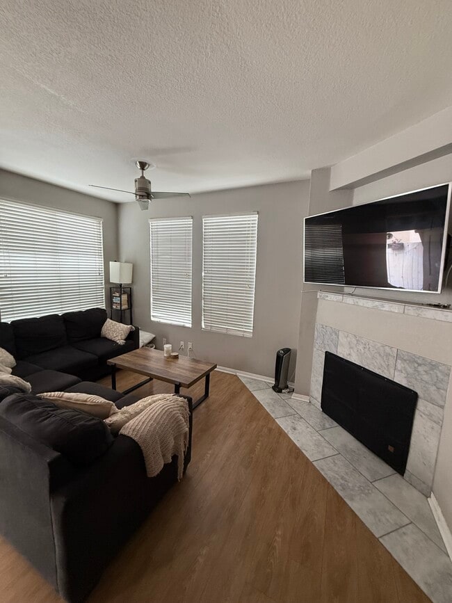 Photo - 1944 Diamond St Condo Unit 6