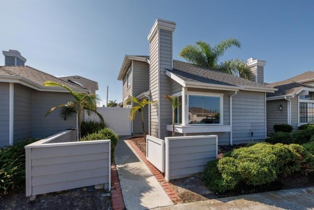 Photo - 807 Windcrest Dr