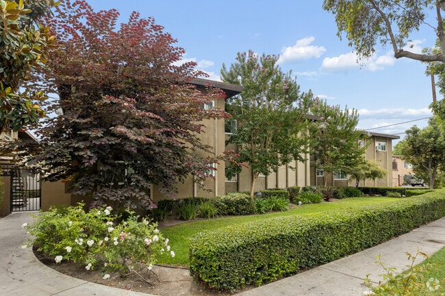 Pearson Gardens - Pearson