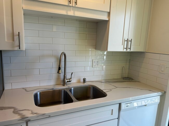 Photo - 3445 Carmona Ave Unit 3445 Carmona Ave
