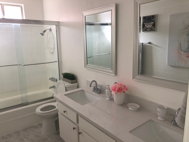 Photo - 400 N Sunrise Way Unit Condo oasis