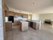 Photo - 593 Parkside Dr