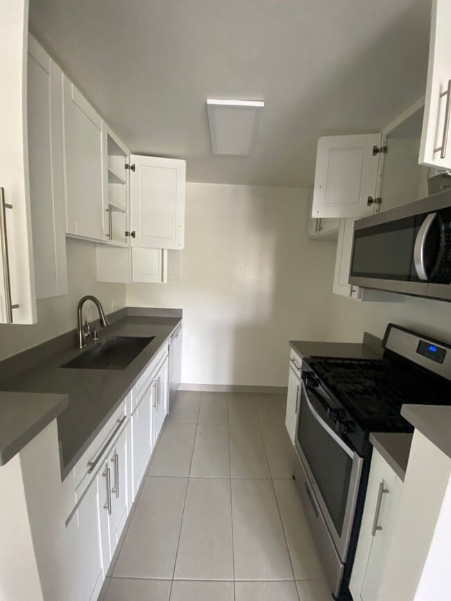 Photo - 1250 N. June St. Los Angeles CA 90038